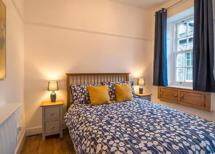 Kent - Town Centre, With Parking