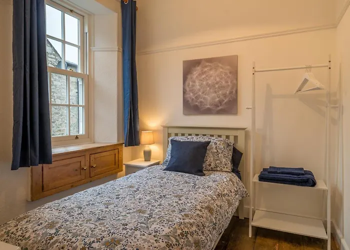 Kent - Town Centre, With Parking *